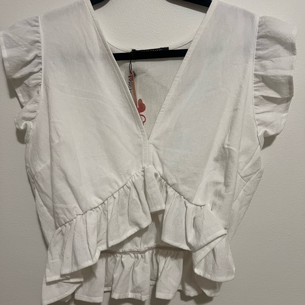V-Neck Crop Top - Picture 2 of 4
